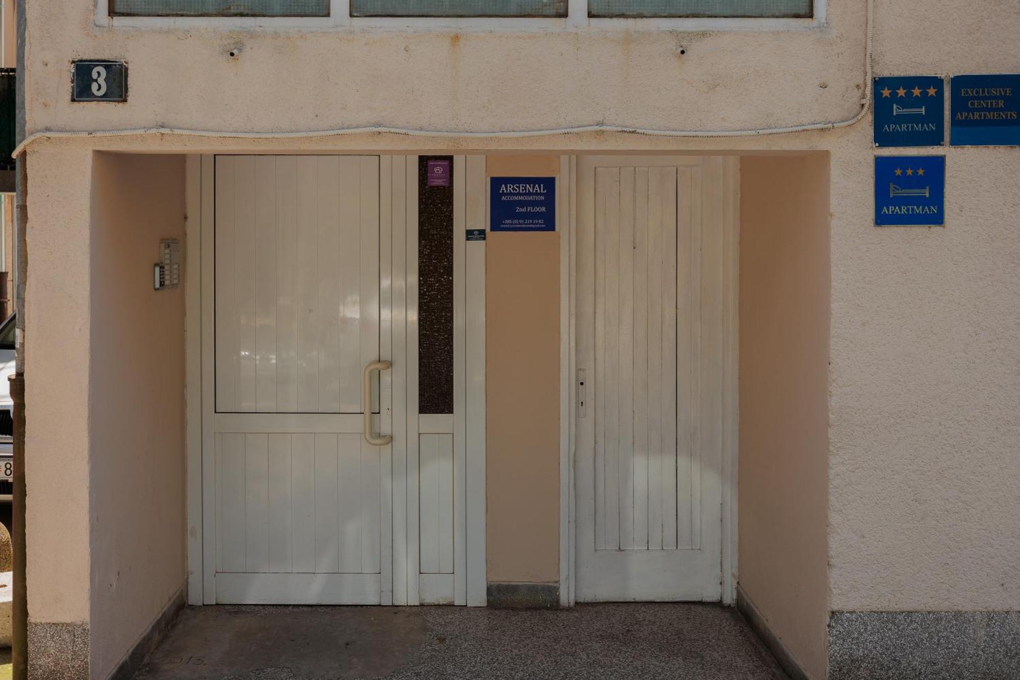 Guest House Arsenal Accommodation Zadar Ngoại thất bức ảnh