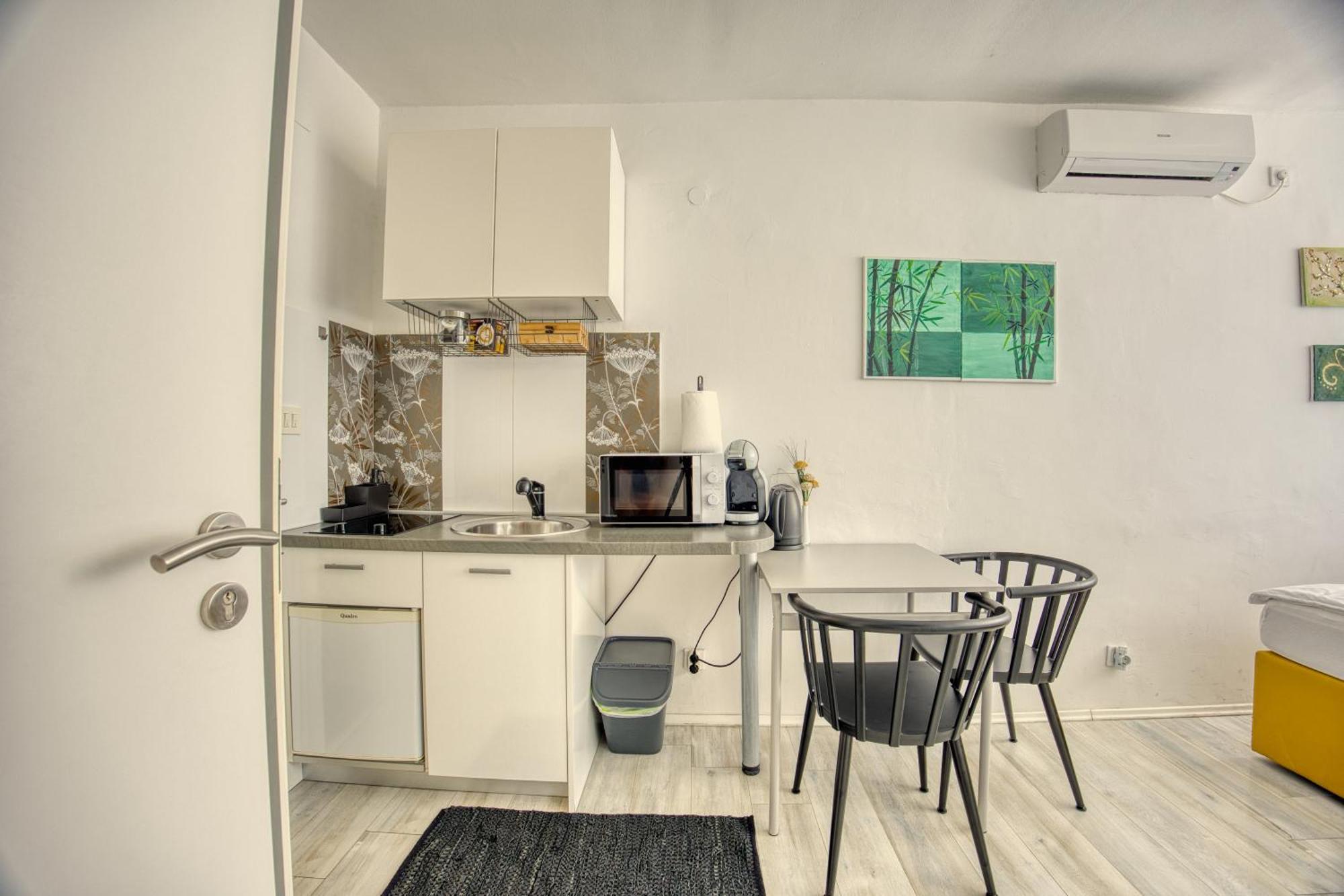 Guest House Arsenal Accommodation Zadar Ngoại thất bức ảnh